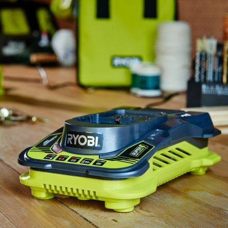 Cargador de Baterías Ryobi ONE+ RC18 - 150 Litio - ion/ 18V 5,0 Ah/ Sin batería - Tiensol