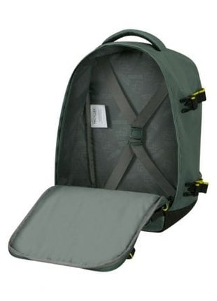 Mochila American Tourister Take2cabin S/ Capacidad 24.2L/ Verde - Tiensol